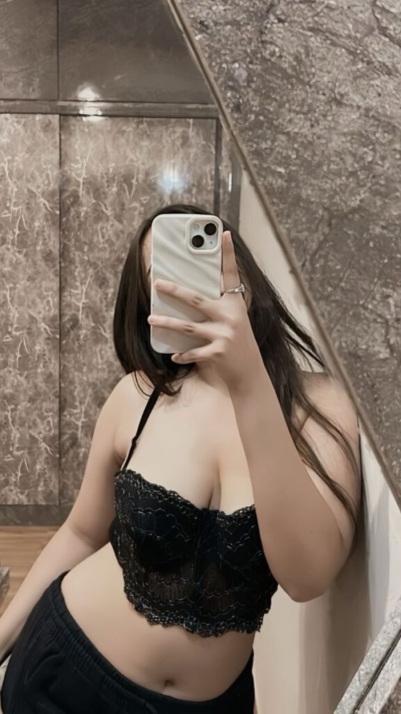 Stylish Short Black Dress Pics Without Showing Face