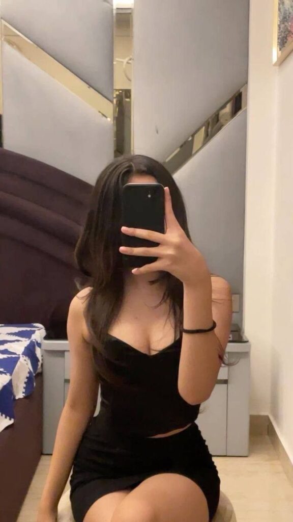 Stylish Short Black Dress Pics Without Showing Face