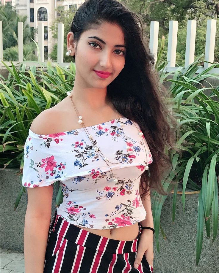 Latest Angel Rai HD image download for DP