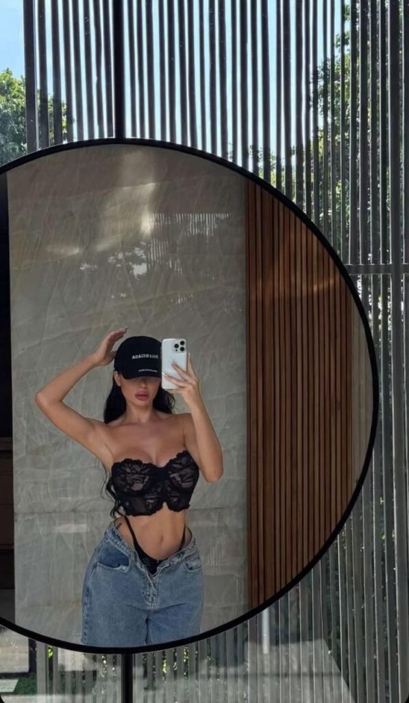 Mirror Selfie Poses in Black Outfit for Girls