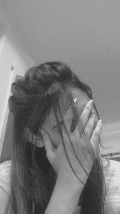 Top Trending Hidden Face Girl Pic In Black Dress (2026)