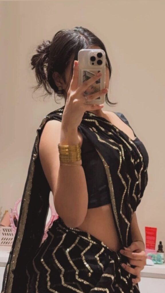 Top Trending Hidden Face Girl Pic In Black Dress (2026)